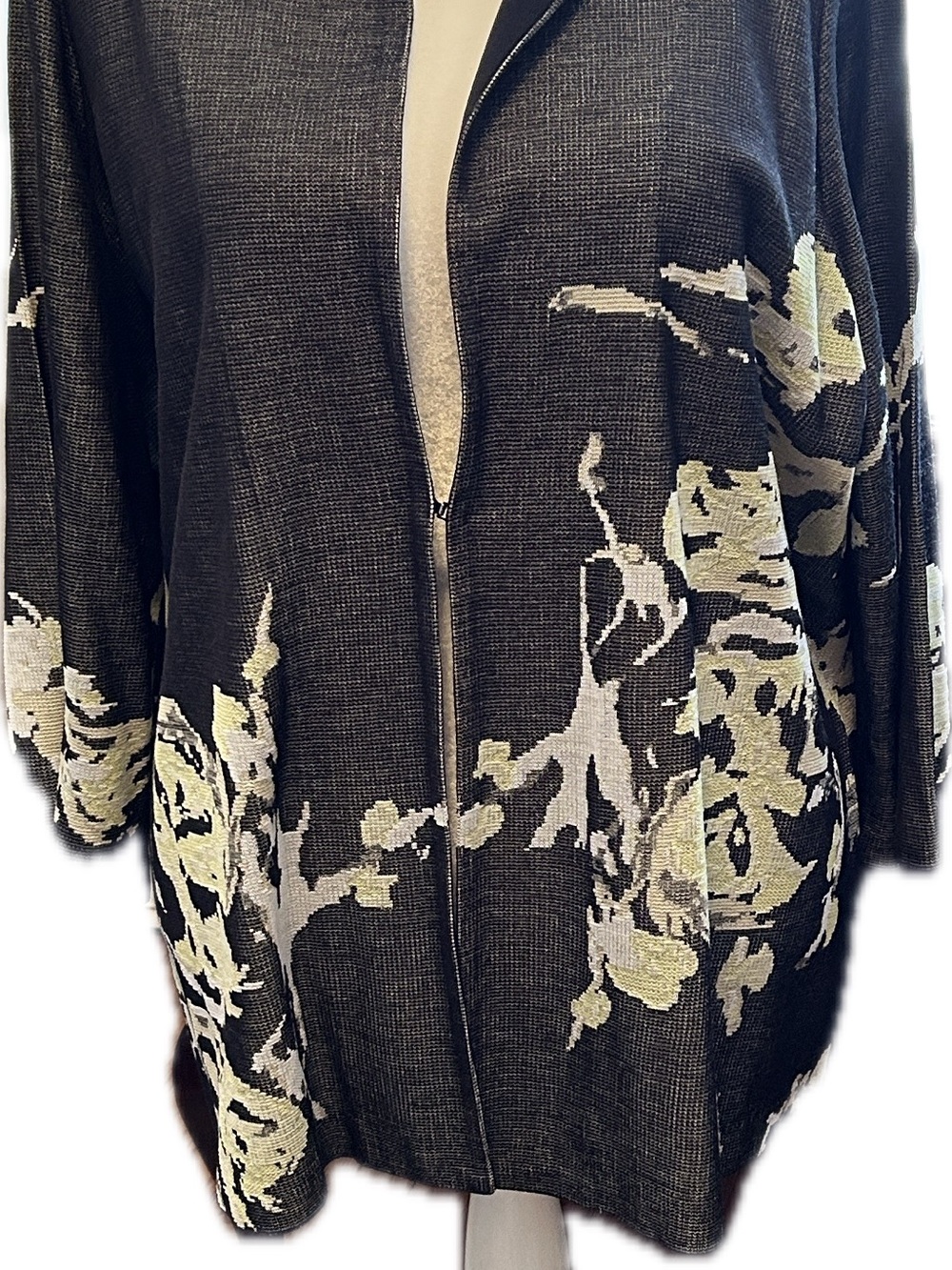 Misook Black and Cream Knit Jacket